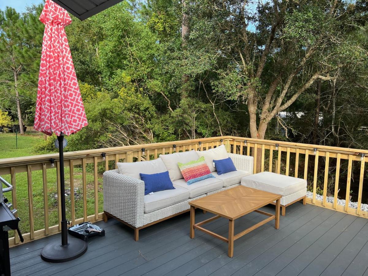 Waterfront Newly Renovated And Decorated 3brs Milton